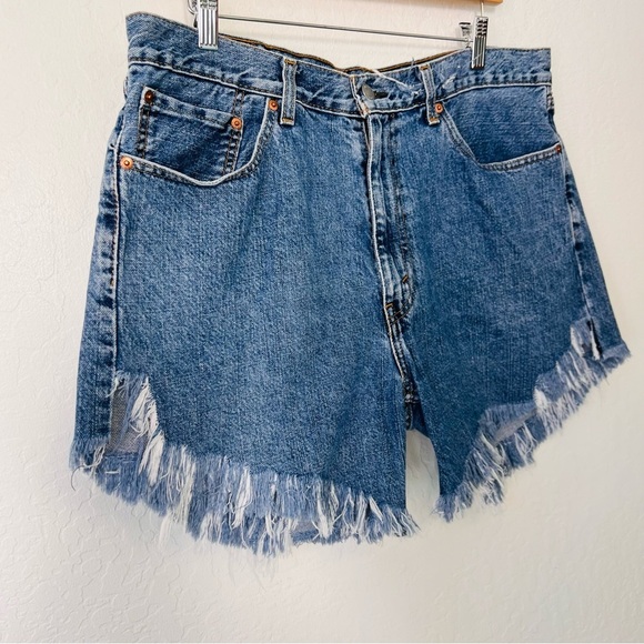 Levi's Raw Hem Cut Offs Denim Daisy Dukes 36 / XL - Picture 3 of 16